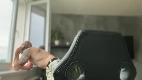 Thomas Fit online show from June 9, 9:31 am