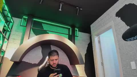 Snapshot of tomsloan_ chatting on September 17, 11:13 am Sr. Thomas online show from September 17, 11:13 am