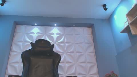 Snapshot of tomsloan_ chatting on September 13, 11:12 am Sr. Thomas online show from September 13, 11:12 am