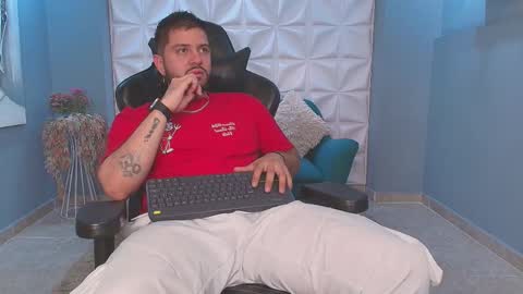 Snapshot of tomsloan_ chatting on September 14, 11:22 am Sr. Thomas online show from September 14, 11:22 am