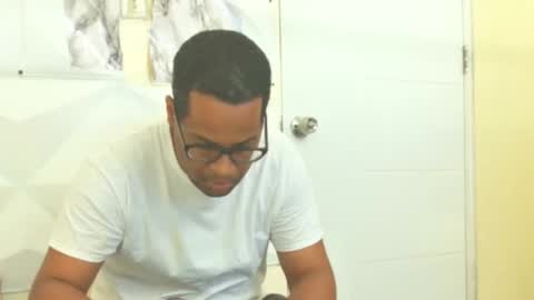 Antonio online show from March 9, 1:15 pm