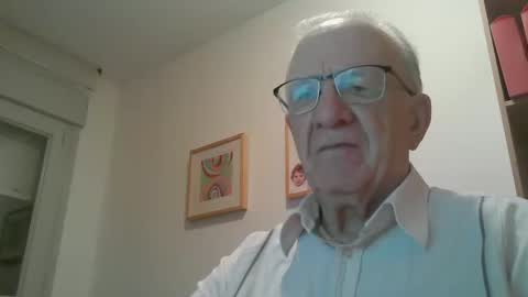 Snapshot of tonicaxondo_22 chatting on October 3, 7:44 pm tonicaxondo_22 online show from October 3, 7:44 pm