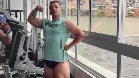 Tonny Landri online show from February 2, 6:04 am