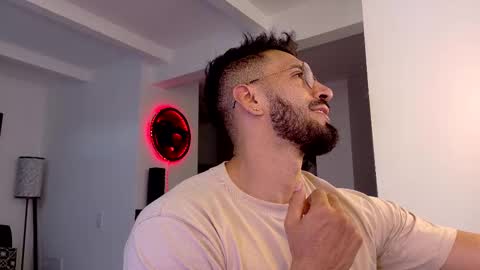 tony muscle1 online show from November 24, 9:46 pm