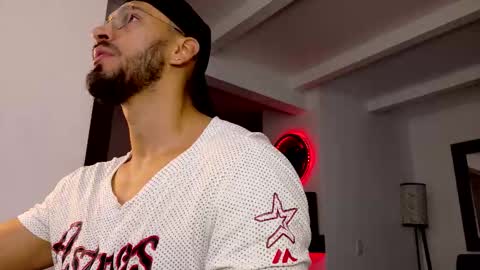 tony muscle1 online show from March 21, 11:04 am