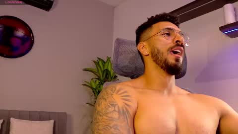 tony muscle1 online show from May 25, 8:04 pm