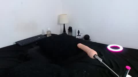 Tony online show from December 17, 11:44 pm