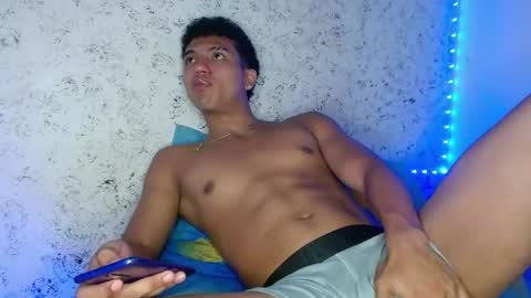 tonydesire_ online show from June 23, 11:33 pm