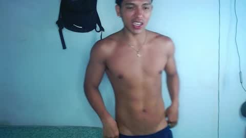 tonydesire_ online show from July 15, 9:19 pm