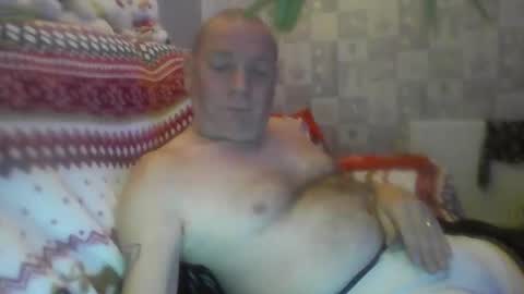 tonygibbson62 online show from December 16, 12:15 am