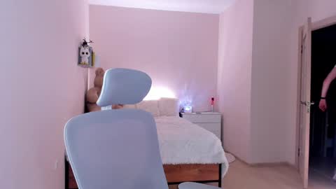 toohornyserj online show from January 6, 4:26 am