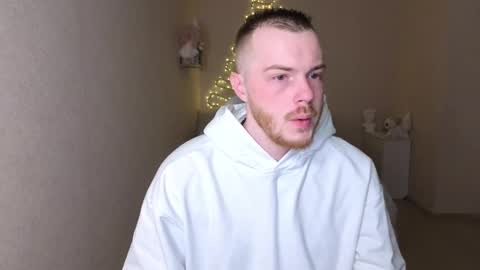 toohornyserj online show from December 5, 8:06 pm