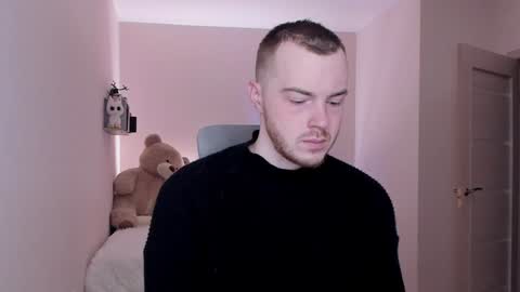 toohornyserj online show from December 24, 10:28 pm