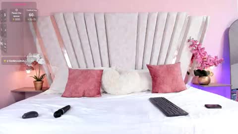  Mary  online show from October 19, 1:43 am