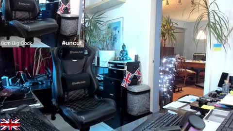 topalphaboss online show from October 9, 8:25 pm