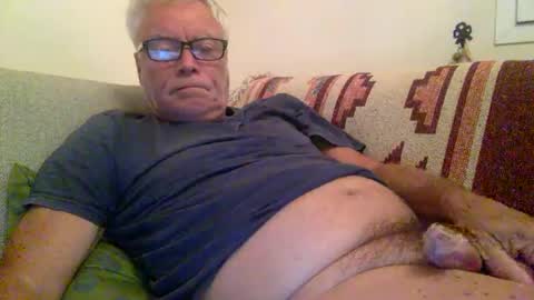 Snapshot of topsurgeon2025 chatting on October 27, 12:10 am topsurgeon2025 online show from October 27, 12:10 am