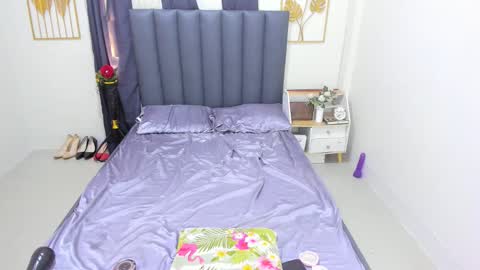 toptranshannah online show from March 29, 1:07 am