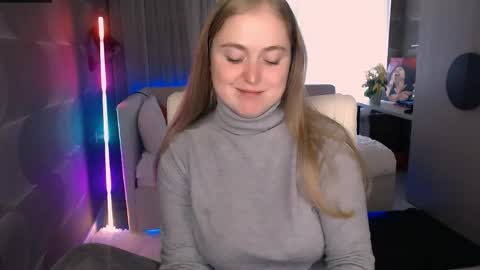 tori_blond online show from April 5, 5:37 am