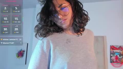 tori_just online show from October 9, 6:57 pm