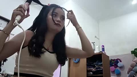 Emma online show from August 2, 2:08 pm