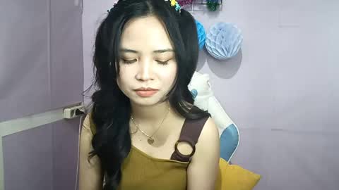 Emma online show from June 3, 2:33 pm