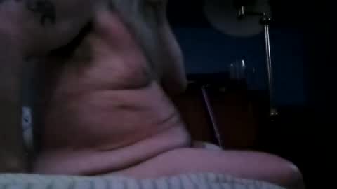 totallyawesome_65 online show from March 5, 9:51 am