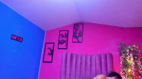 toxiclove01 online show from January 6, 6:23 pm