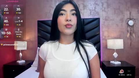 Tracy Daniels online show from February 26, 11:24 am