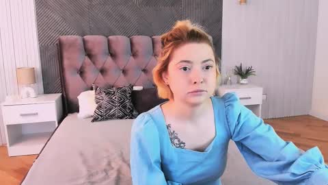 tracycurtis online show from September 17, 6:17 am