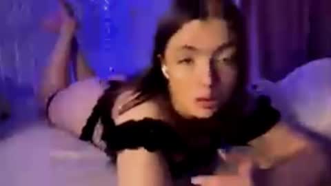 Amelia online show from September 24, 6:58 pm