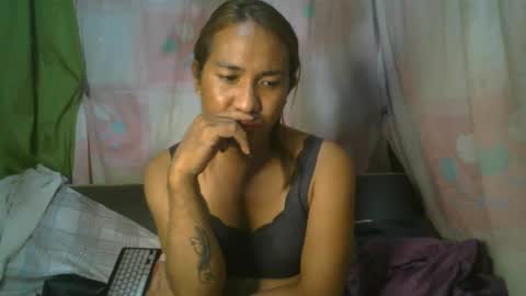 transhottie28 online show from March 4, 12:01 pm