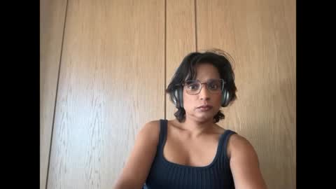 Flor Wilde online show from May 26, 10:43 am