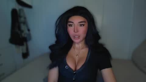 Snapshot of transnextdoor_ chatting on March 3, 6:04 am ALMIGHTY GODDESS VALENTINA online show from March 3, 6:04 am