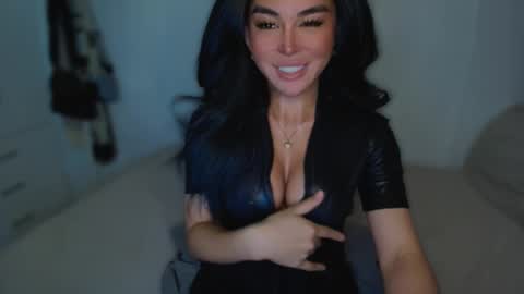 Snapshot of transnextdoor_ chatting on March 1, 4:37 am ALMIGHTY GODDESS VALENTINA online show from March 1, 4:37 am