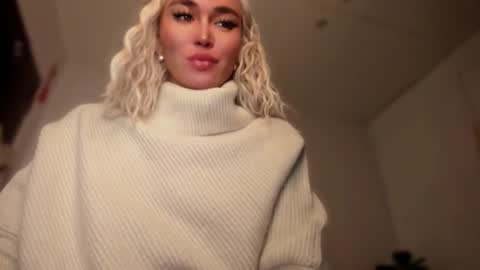 ALMIGHTY GODDESS VALENTINA online show from October 19, 4:55 pm