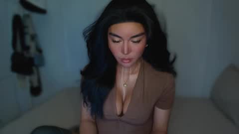 Snapshot of transnextdoor_ chatting on February 27, 6:24 am ALMIGHTY GODDESS VALENTINA online show from February 27, 6:24 am