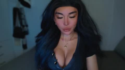 Snapshot of transnextdoor_ chatting on March 7, 1:53 am ALMIGHTY GODDESS VALENTINA online show from March 7, 1:53 am