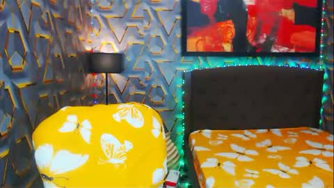 KYLIE BELLA  TS online show from January 13, 8:05 am