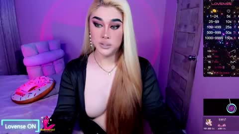 BELLA online show from February 24, 8:36 pm