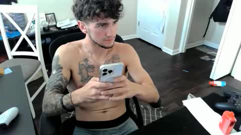 Trav online show from December 1, 2:48 pm