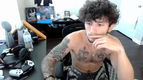 Trav online show from October 21, 7:17 pm