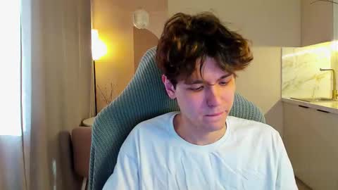 travisrivas online show from October 7, 6:31 am