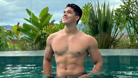 Travis online show from October 2, 11:53 am