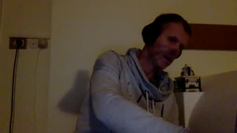 Snapshot of trebo00788 chatting on February 17, 7:23 pm trebo00788 online show from February 17, 7:23 pm