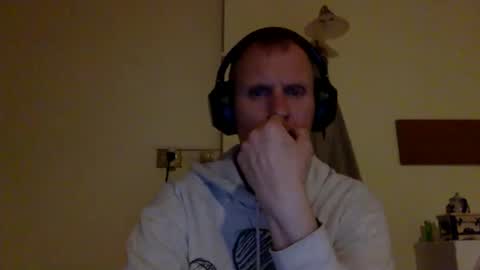 Snapshot of trebo00788 chatting on February 5, 7:10 pm trebo00788 online show from February 5, 7:10 pm