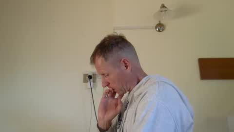 Snapshot of trebo00788 chatting on October 12, 7:01 am trebo00788 online show from October 12, 7:01 am