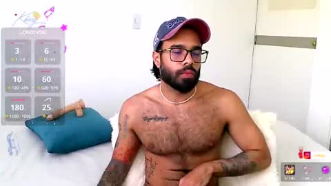 Hunter man online show from July 22, 8:11 pm