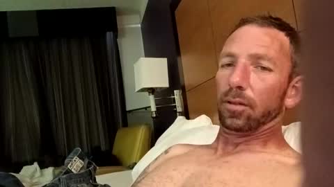 treedude303720 online show from November 6, 10:35 pm