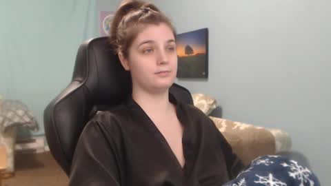 TreeJeanne online show from February 15, 3:52 am