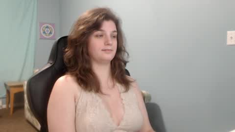 TreeJeanne online show from February 19, 1:06 pm